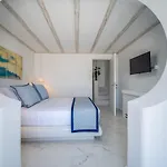 Kyklos - Luxury With Private Pool Villa Karterados (Santorini)