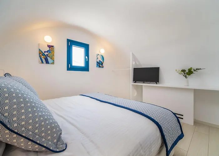 Kyklos - Luxury With Private Pool Καρτεράδος